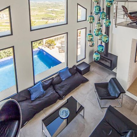 Amazing Home In Ador With Kitchenette 외부 사진